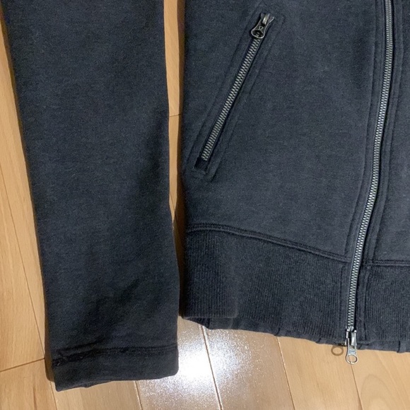EUC Lululemon Happy Yin Year Hoodie Heathered Black / Soot Light / Black -size 4 - Picture 3 of 16